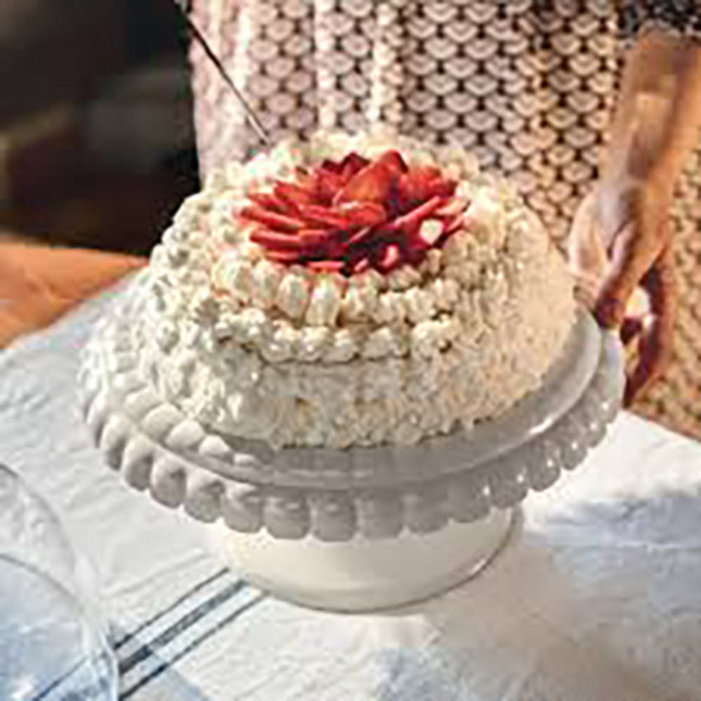 Tiffany Small Cake Stand With Dome - Bianco Latte