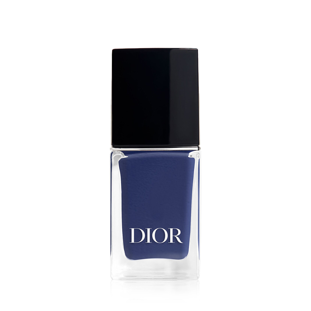 Vernis Nail Polish With Gel Effect And Couture Color - N 796